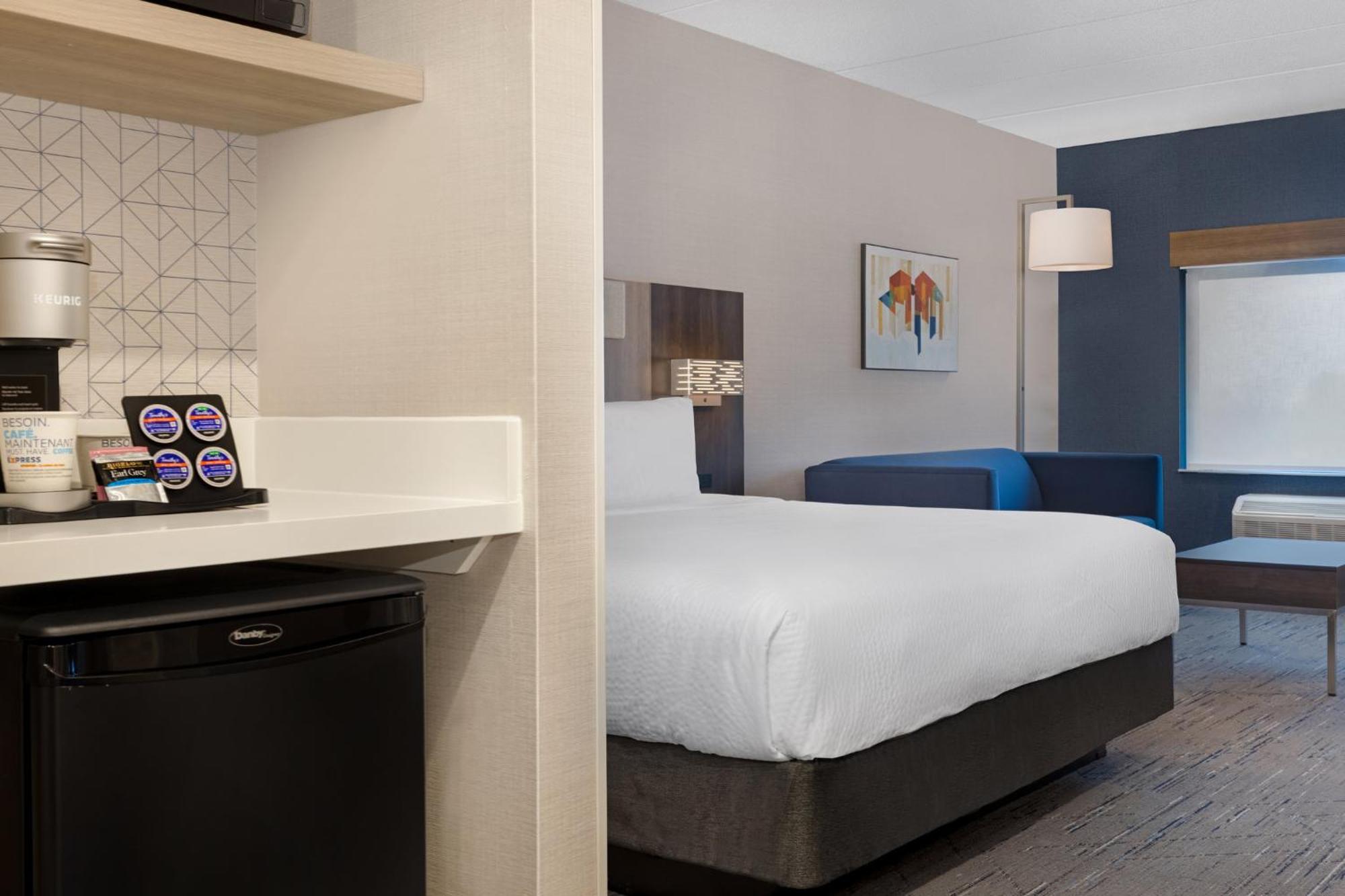 Holiday Inn Express & Suites St Thomas Saint Thomas Exteriör bild