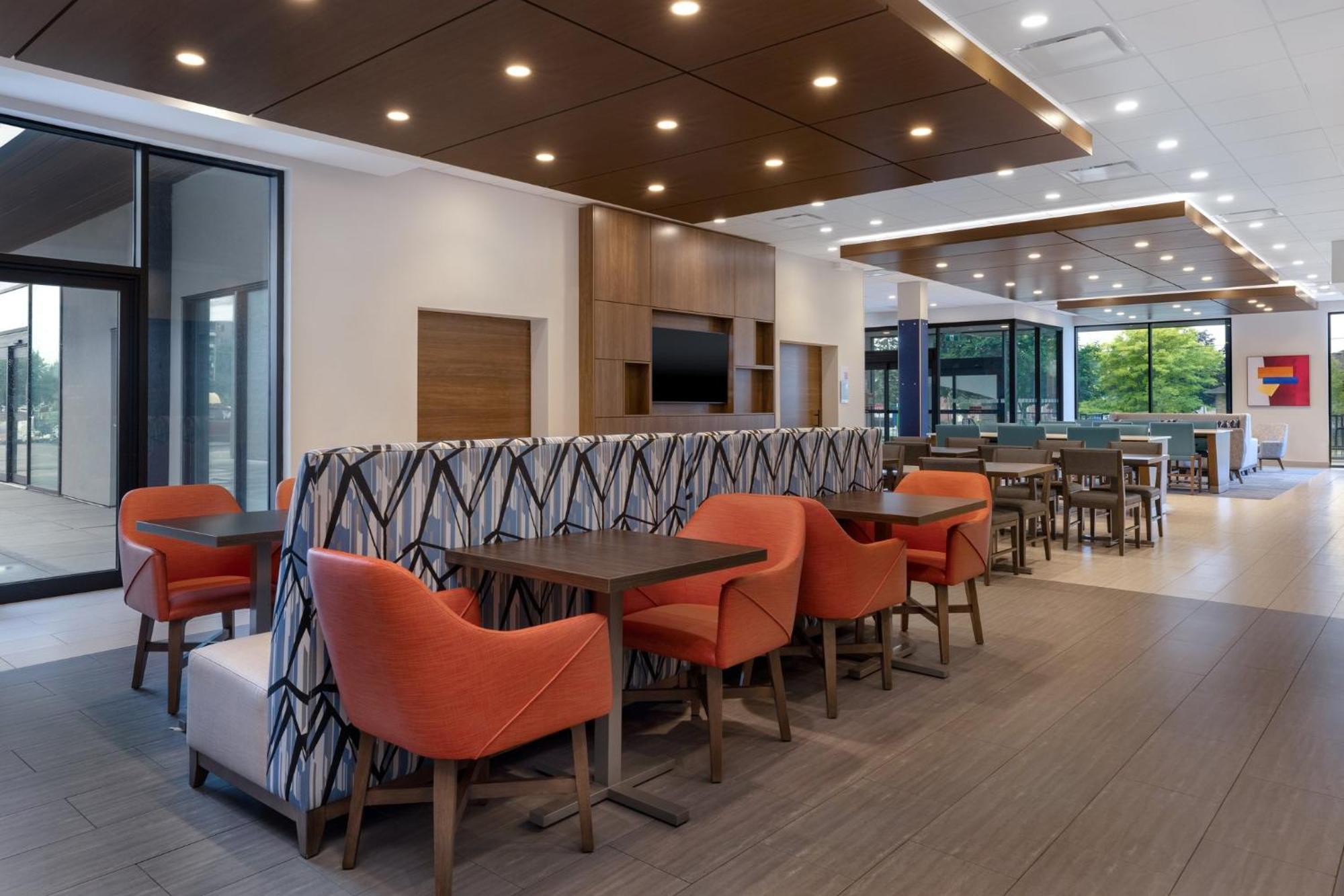 Holiday Inn Express & Suites St Thomas Saint Thomas Exteriör bild
