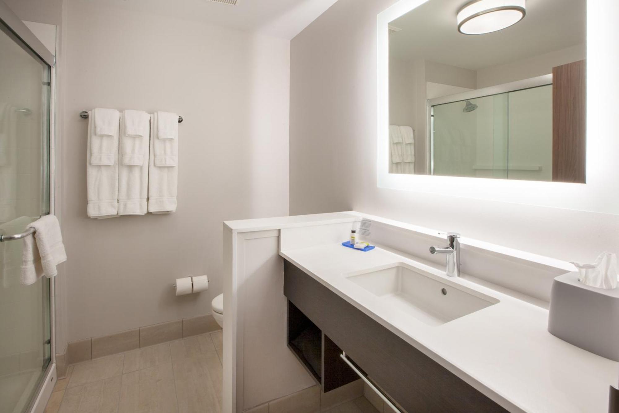 Holiday Inn Express & Suites St Thomas Saint Thomas Exteriör bild